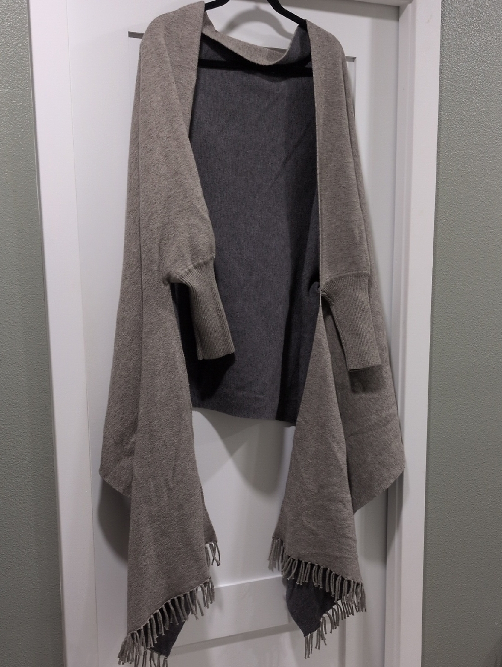 Seraphine Open-Front Fringe Hem Women's Sweater Wrap Taupe And Grey Double Knit